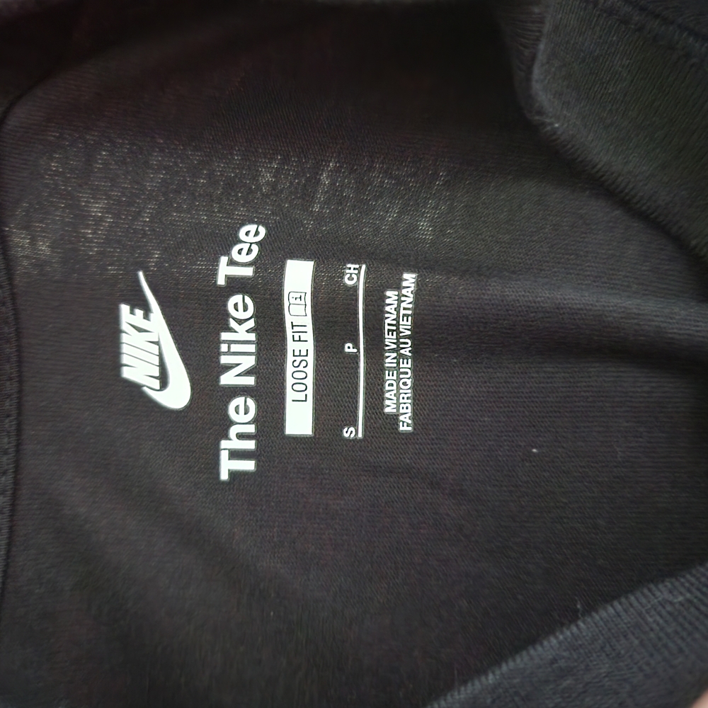 Nike Black Short Sleeve Tee - Picture 2 of 3